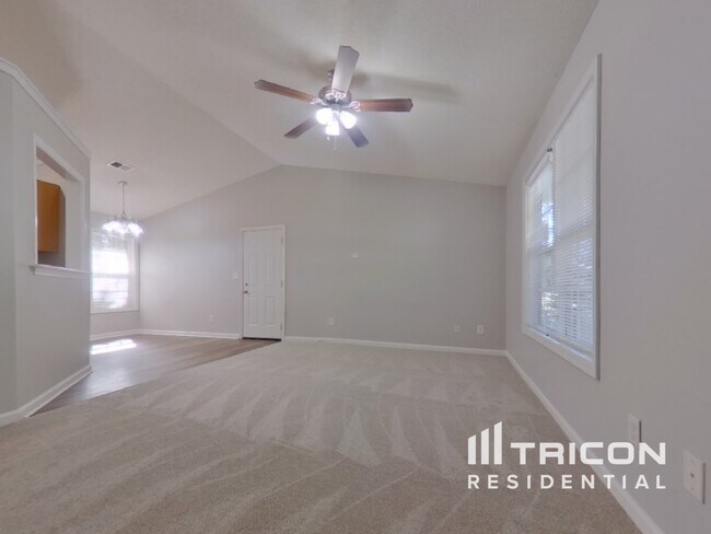 Building Photo - 604 Southern Trace Crossing