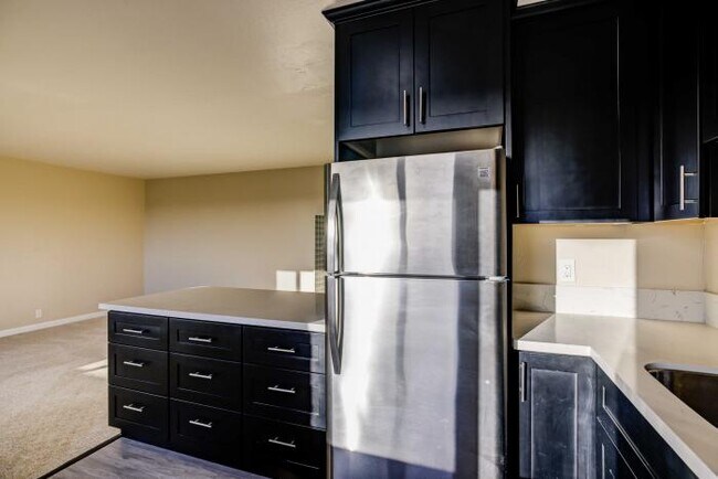 Building Photo - 1 bedroom in San Francisco CA 94122