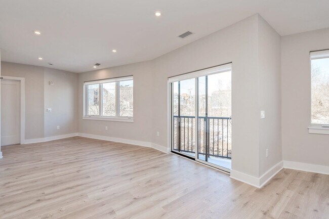 Foto del edificio - 201-205 Randolph Ave