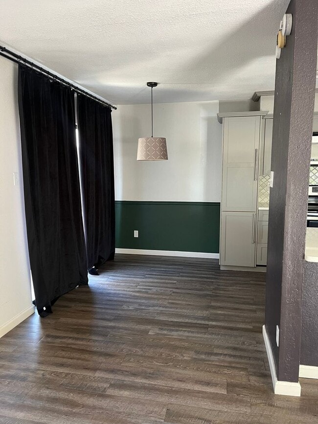 Building Photo - 5616 Emerald Forest Dr