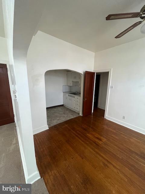 Foto del edificio - 10 Railroad Ave