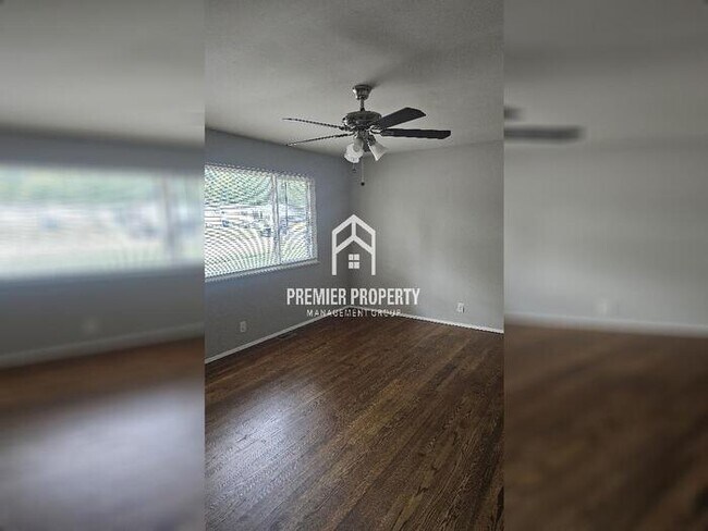 Foto del edificio - 365 Raven Ln