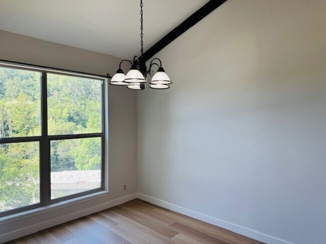 Foto del edificio - Spacious Two story 2 bedroom, 2 bath Condo. Move-In ready!!