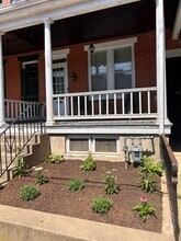 Building Photo - 648 N Pine St