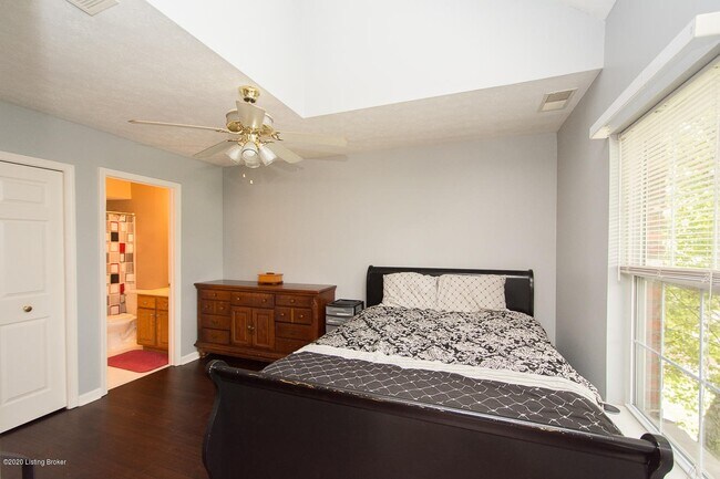 Foto del edificio - 1236 Lexington Rd