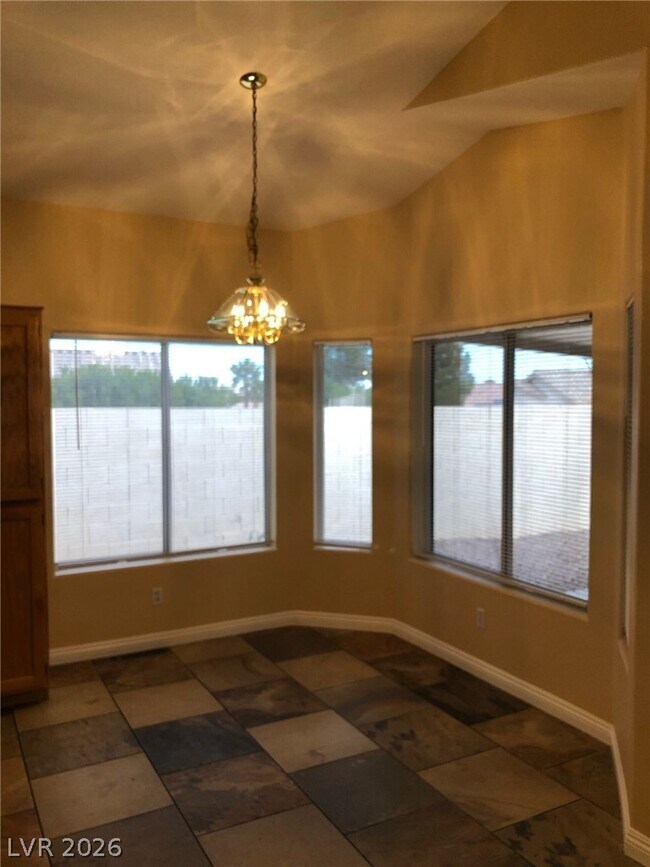 Foto del edificio - 8025 Hurricane Cove Ct