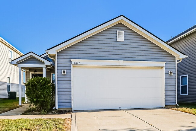 Building Photo - 8517 Sansa St