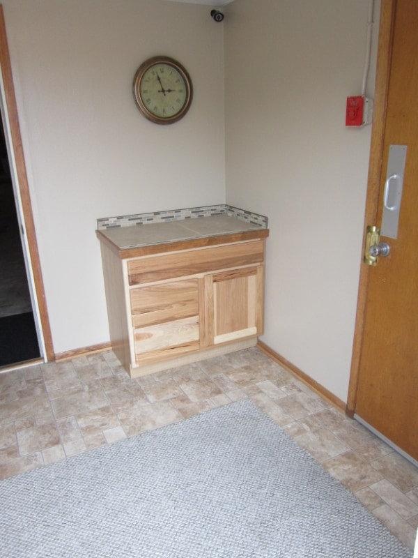 Building Photo - 114 Stimpson St