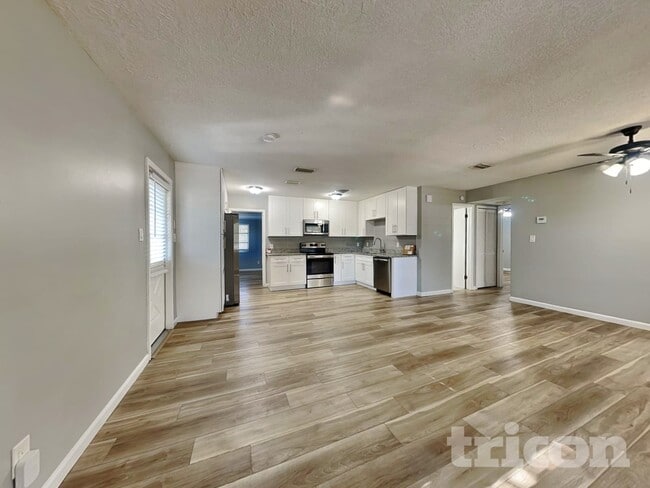 Foto del edificio - 10916 N 14th St