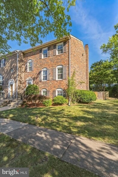 Building Photo - 4600 Linmar Court