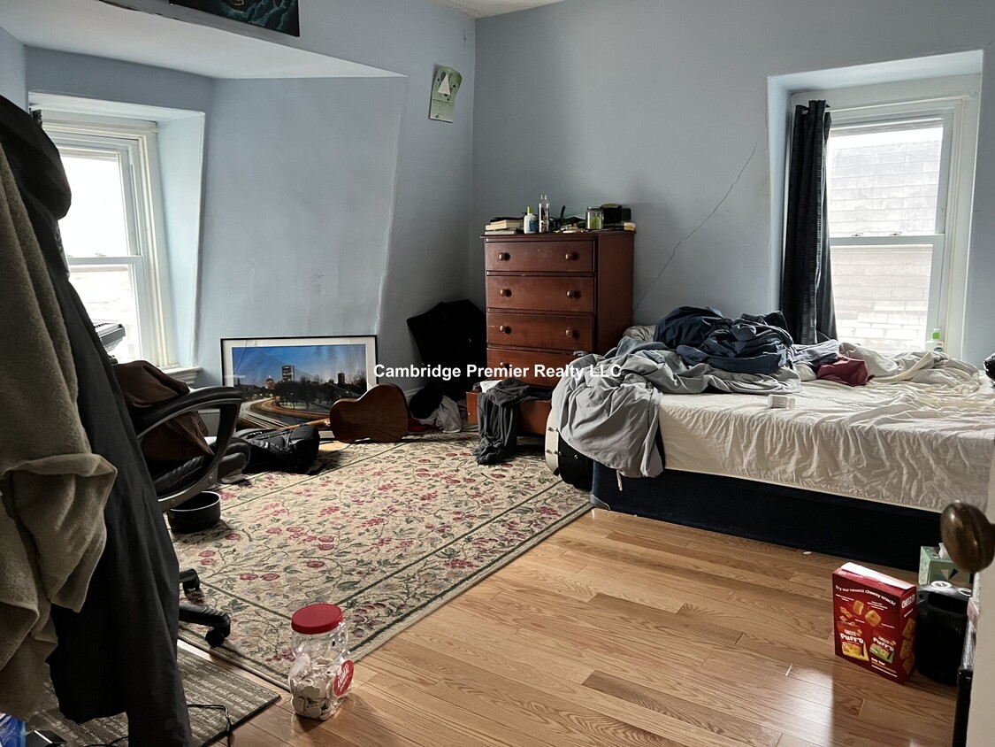Primary Photo - 20 Thorpe St