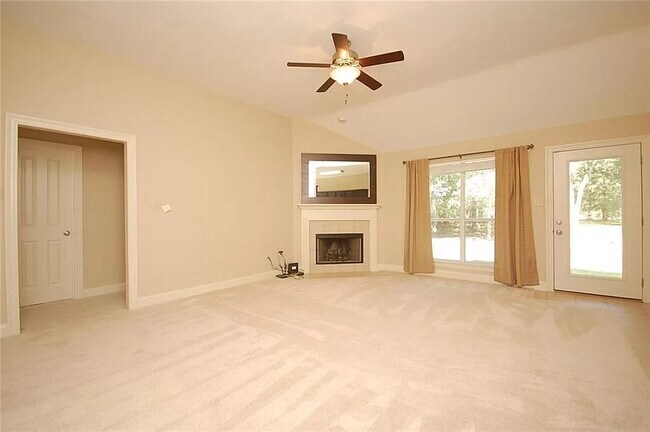 Living Room - 74232 Downs Ave