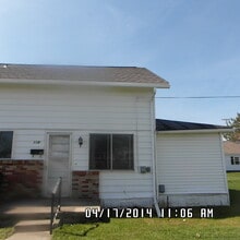 Building Photo - 118 S Pearl St