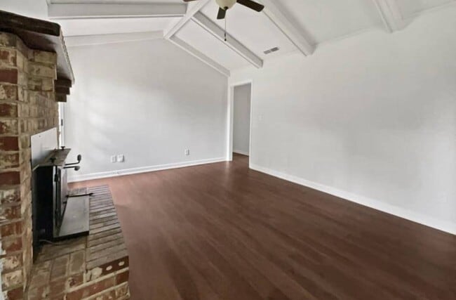 Building Photo - 219 Lodgepole Rd
