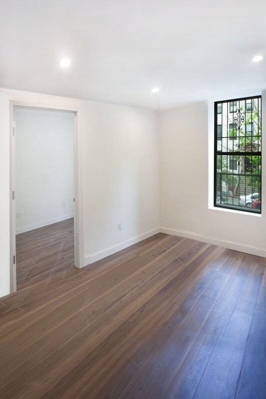 Foto del edificio - 56 E 130th St