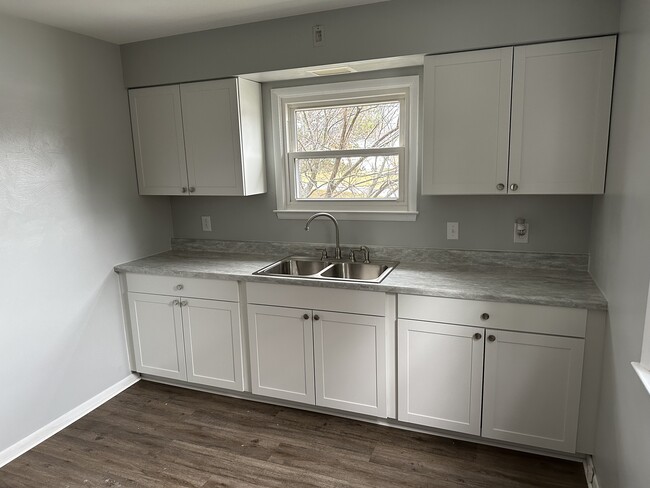 New Kitchen - 4256 W Ridge Rd