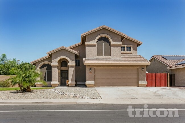 Building Photo - 15028 W Honeysuckle Ln