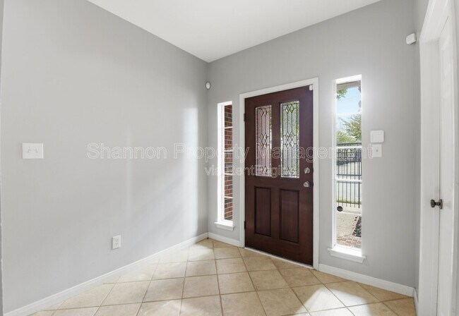 Foto del edificio - 1314 W Webster St