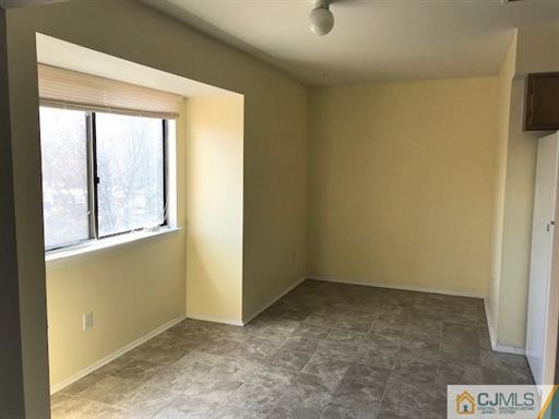 Building Photo - 1109 Edison Glen Terrace
