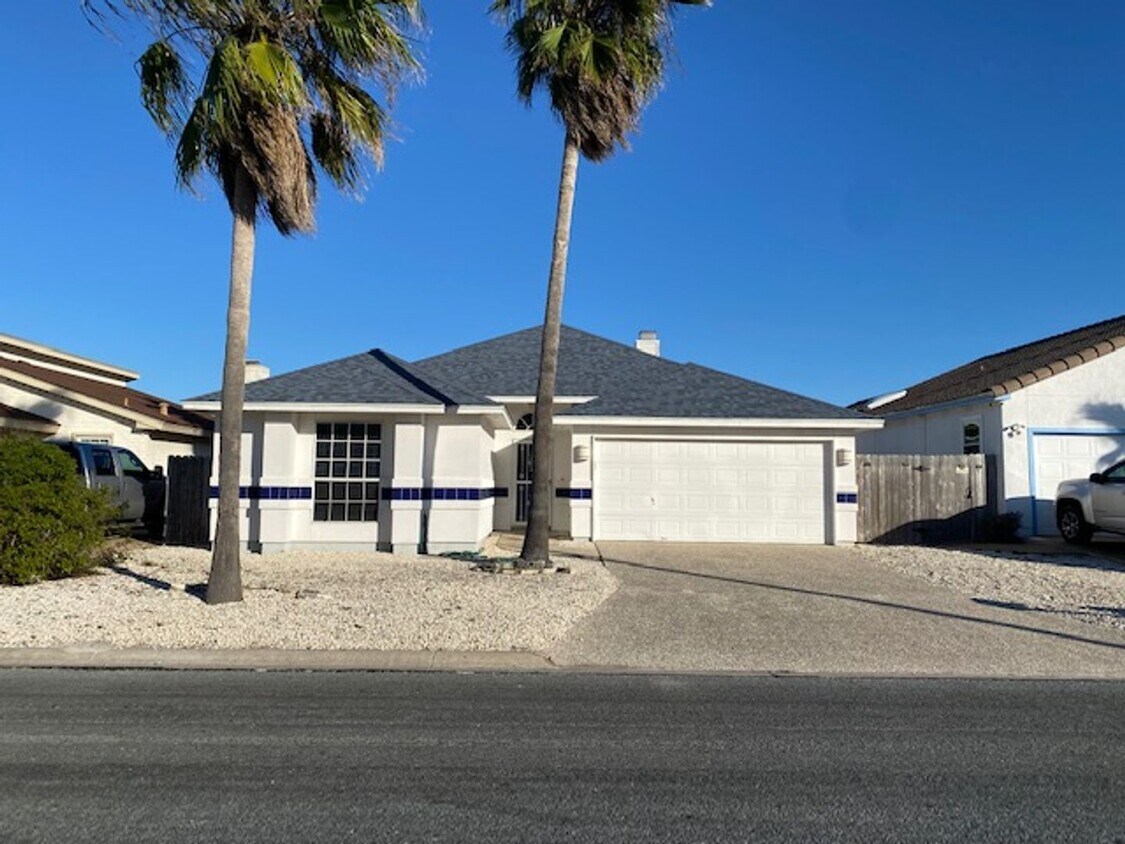 Primary Photo - DON’T MISS OUT ON THIS ISLAND GEM!