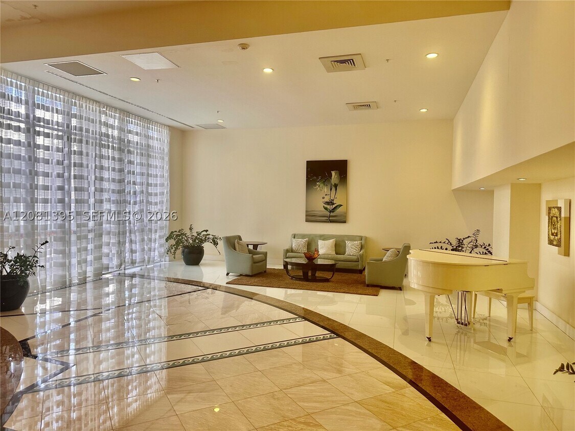 Foto del edificio - 6301 Collins Ave