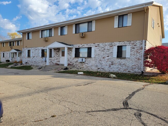 Main Entance - 843 Eastern Ave