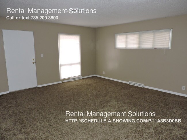 Building Photo - 7128 SW Woodcroft Way