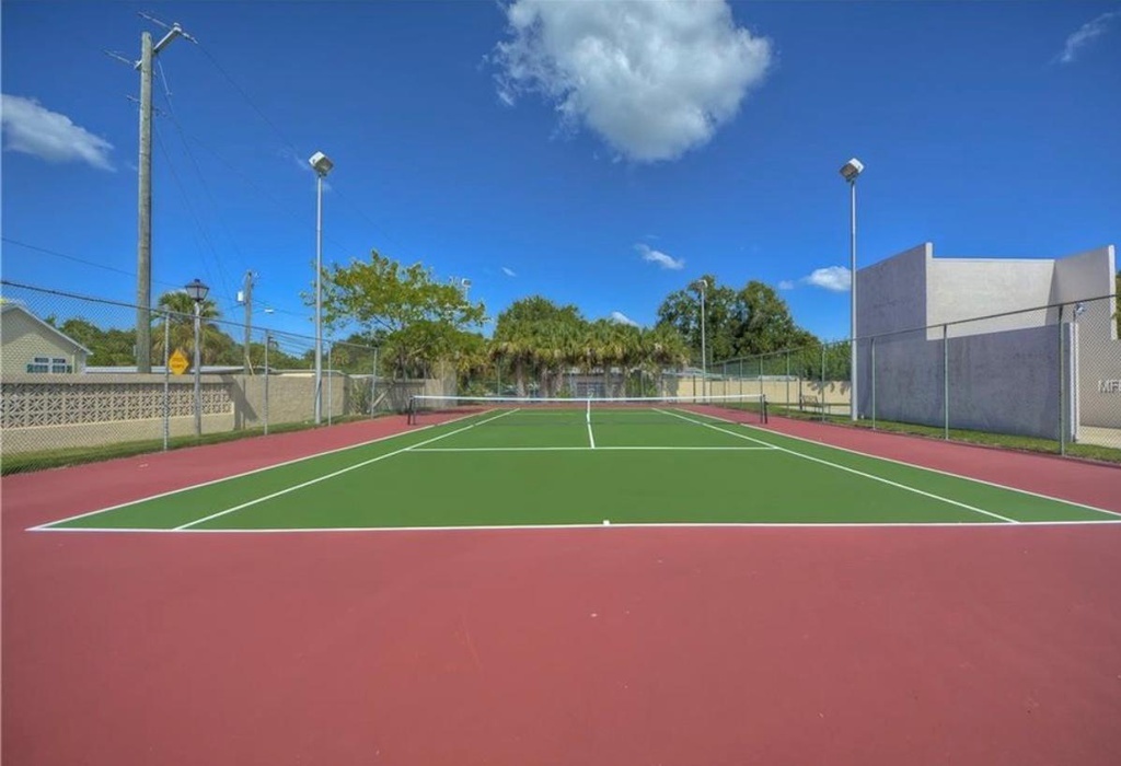 Tennis court - 9105 W Hillsborough Ave