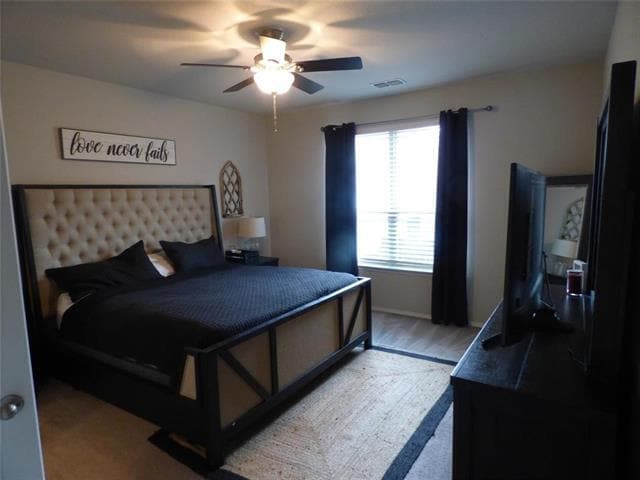 Foto del edificio - 7416 Boat Wind Rd