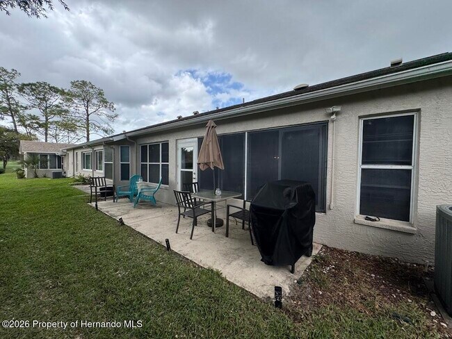 Foto del edificio - 2479 Hidden Trail Dr