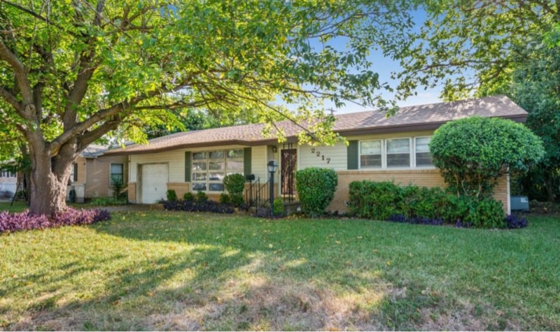 Foto principal - 2217 N 42nd St