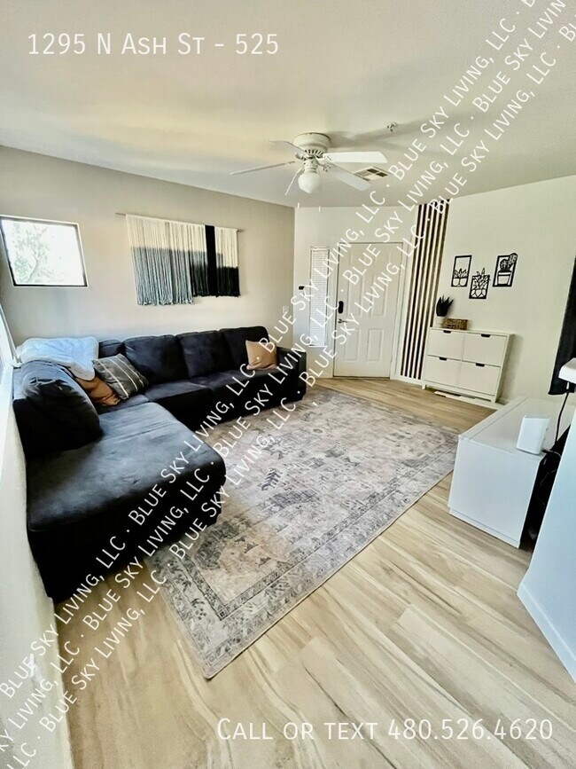 Foto del edificio - 1295 N Ash St