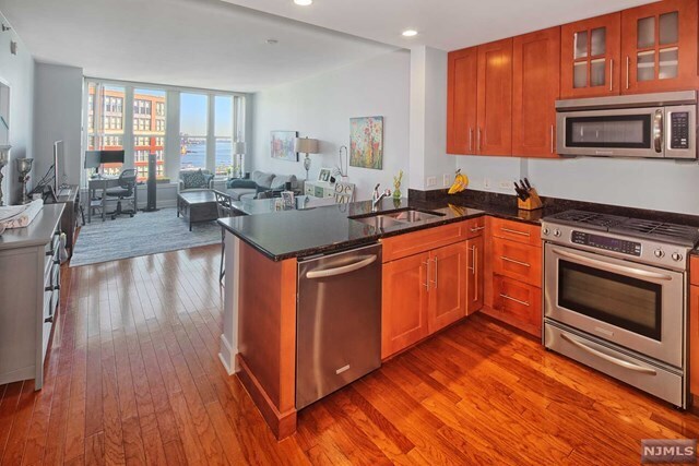 Foto del edificio - 1125 Maxwell Ln