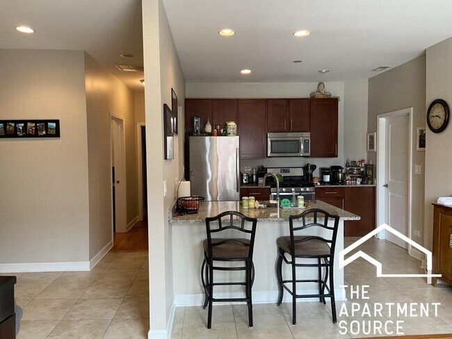 Building Photo - 2 bedroom in Chicago IL 60614