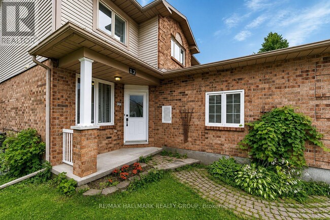Building Photo - 17 Ravenscroft Ct
