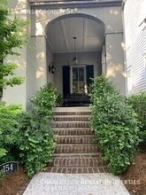 Building Photo - 154 Ionsborough St