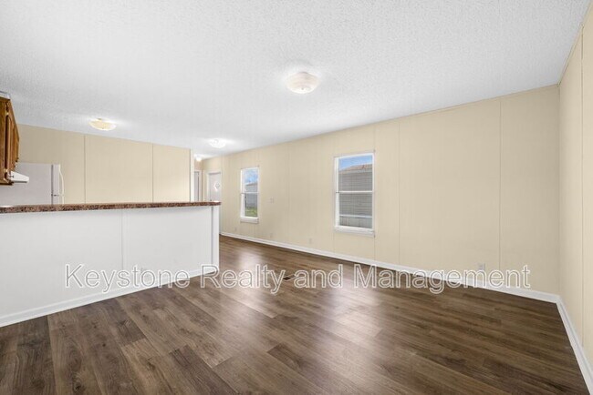 Building Photo - 918 Gabby Ln