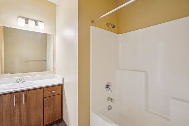 Interior Photo - LIBERTY CREST APARTMENTS