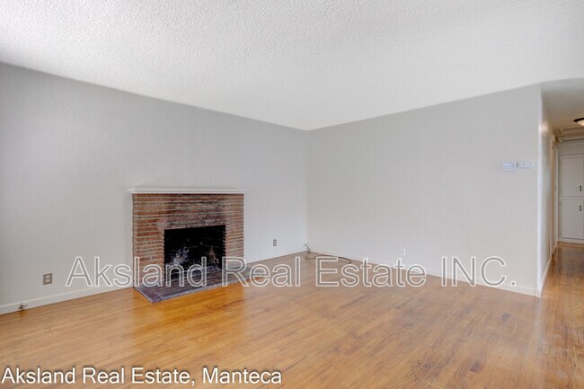 Foto del edificio - 251 W.Kent St.