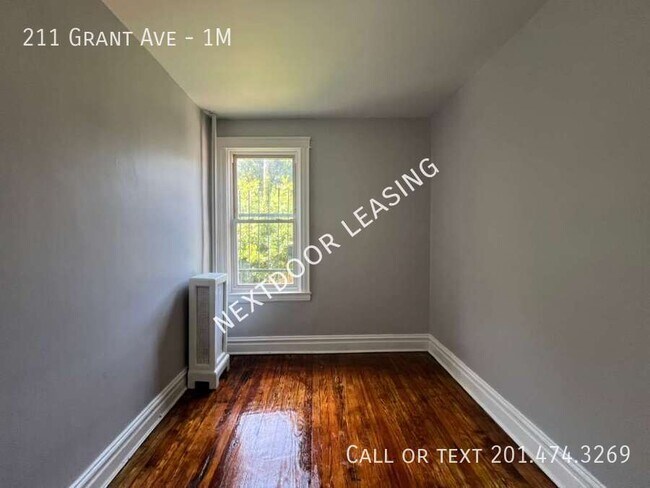Foto del edificio - 211 Grant Ave