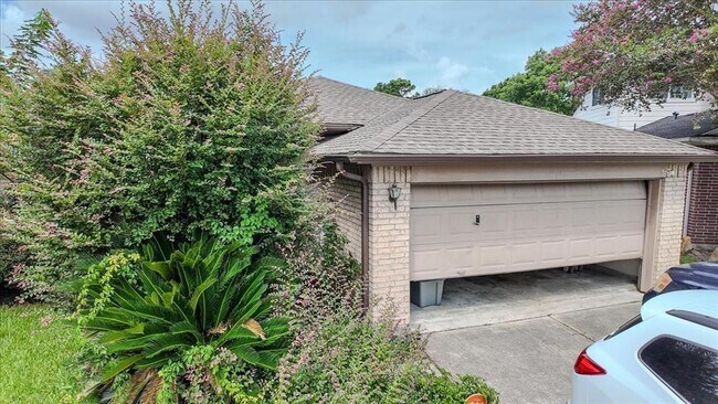 Foto del edificio - 5627 Postwood Green Ln