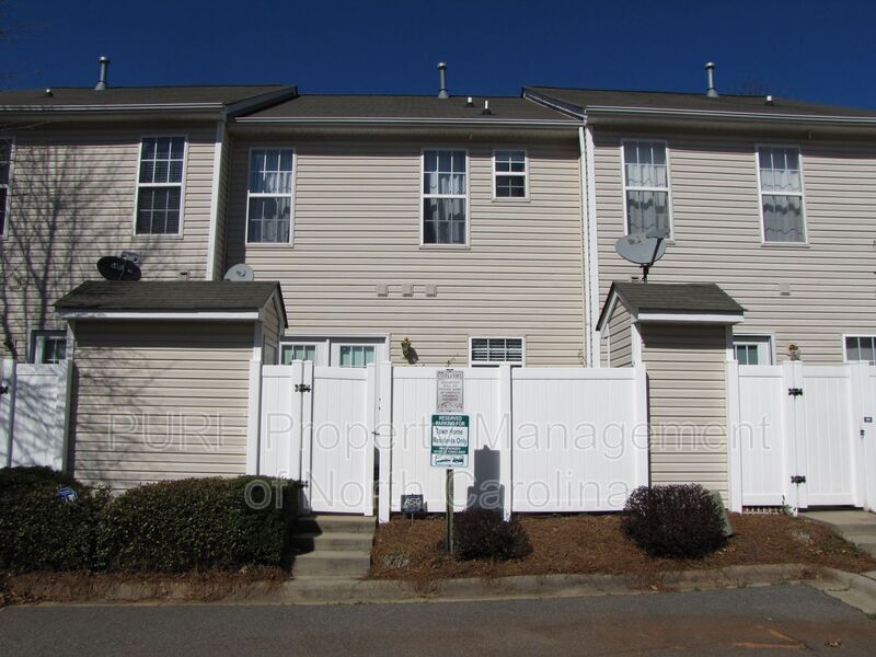 Primary Photo - 1232 Rocket Ln