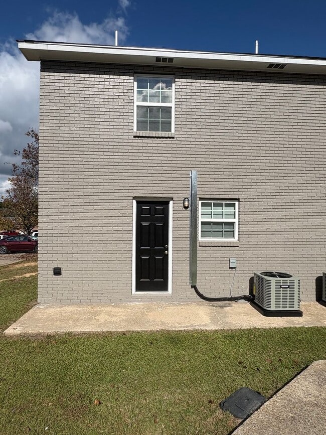 Interior Photo - Beverly Manor