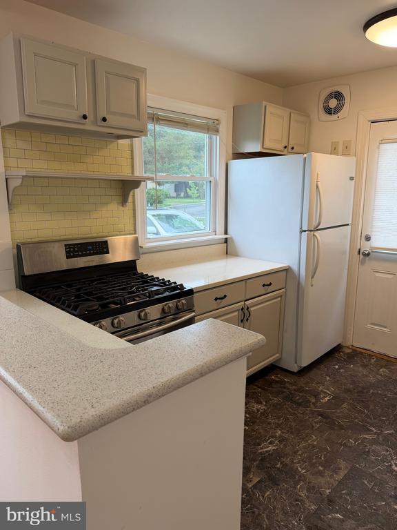 Building Photo - 5608 Tremont Dr