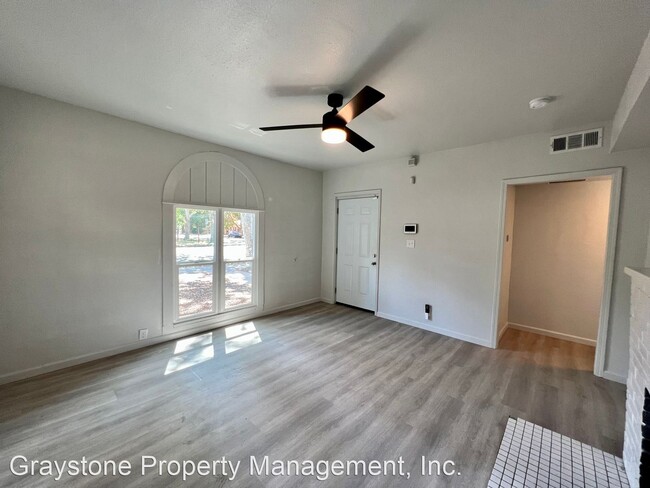 Building Photo - 2 br, 1 bath House - 161 W 23rd Street