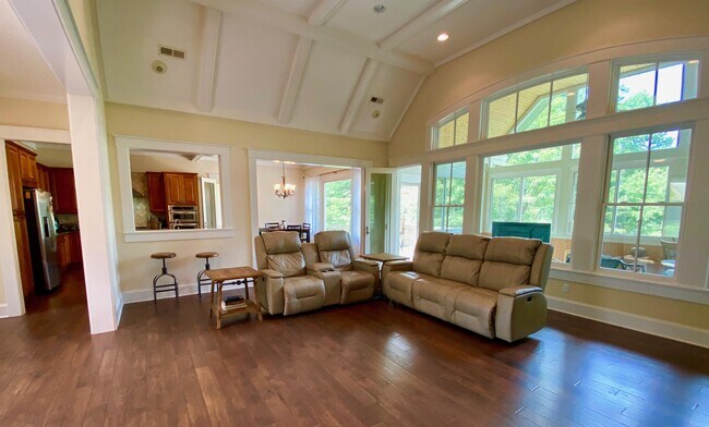Building Photo - 65 Orvis Stone Cir