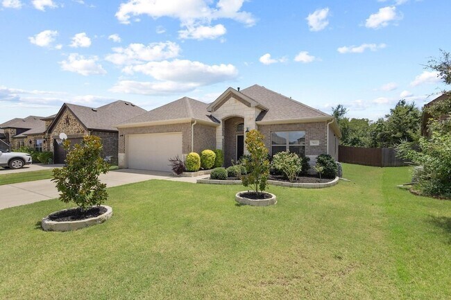 Building Photo - 7822 Cottonwood Dr