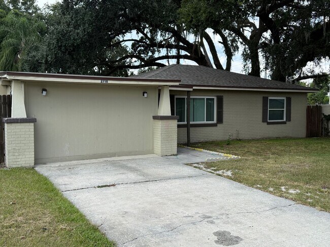 Foto del edificio - 3 Bedroom, 2 1/2 Bath Single Family Home W...