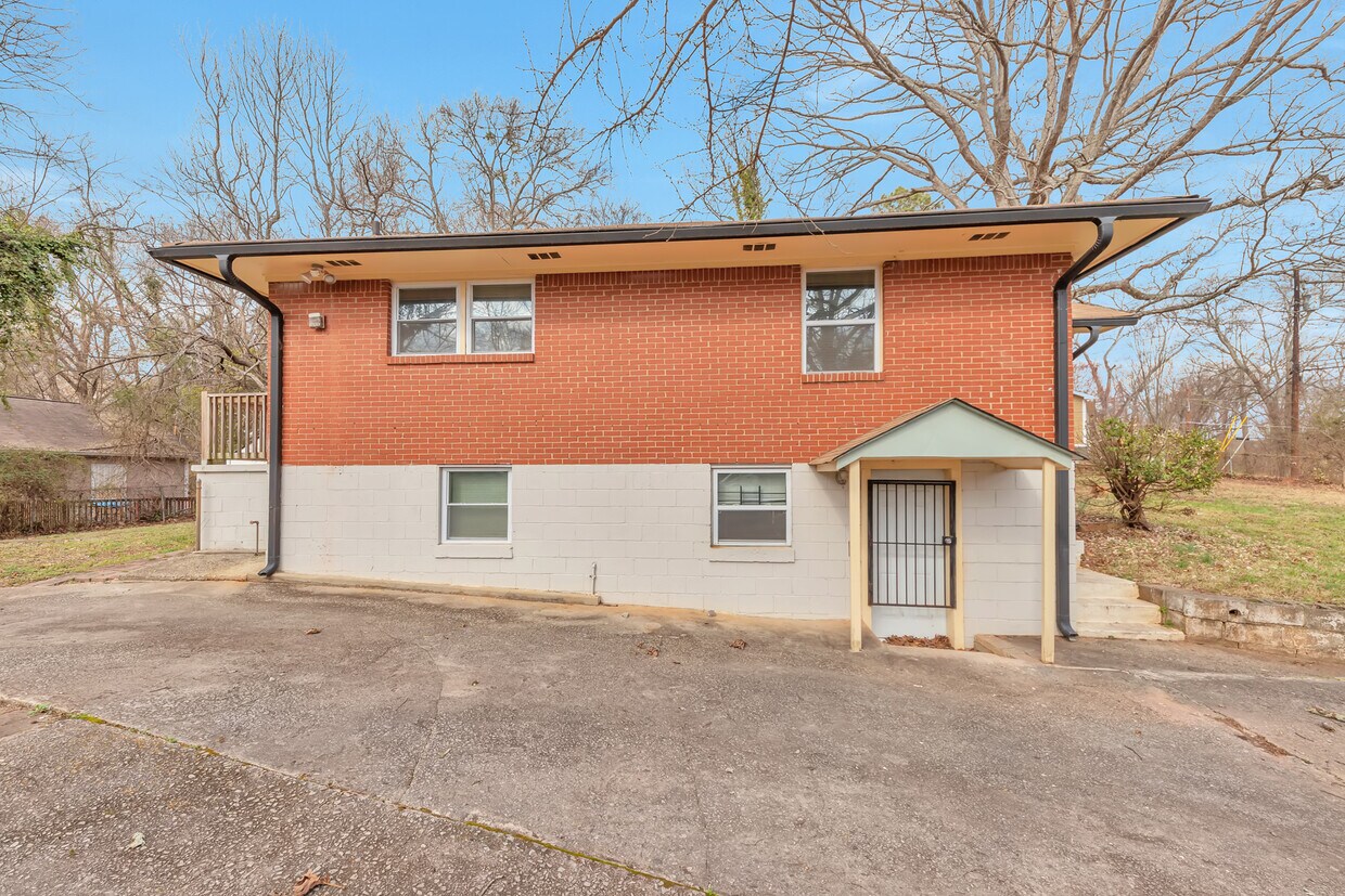 2169 Bicknell St SW Unit B, Atlanta, GA 30315 Apartments in Atlanta