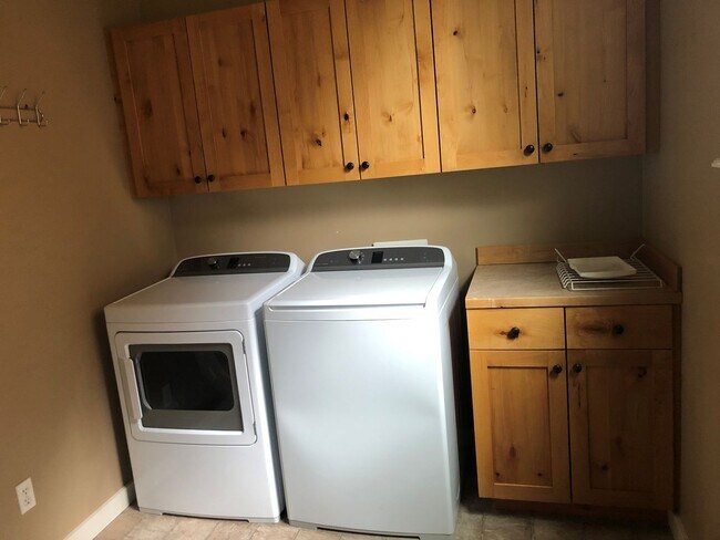 Foto del edificio - Charming 4-bedroom house in Alder Creek Su...